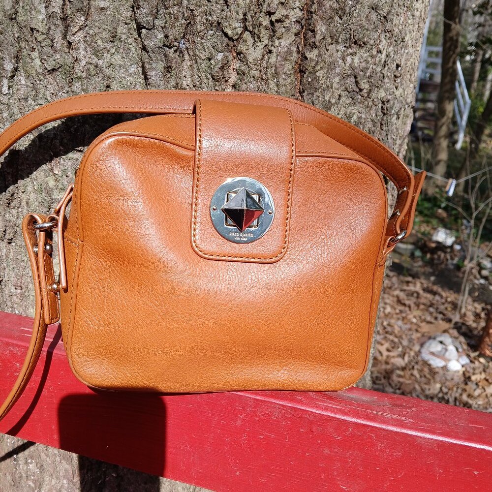Kate Spade ♠️ 100 % Leather Crossbody Bag